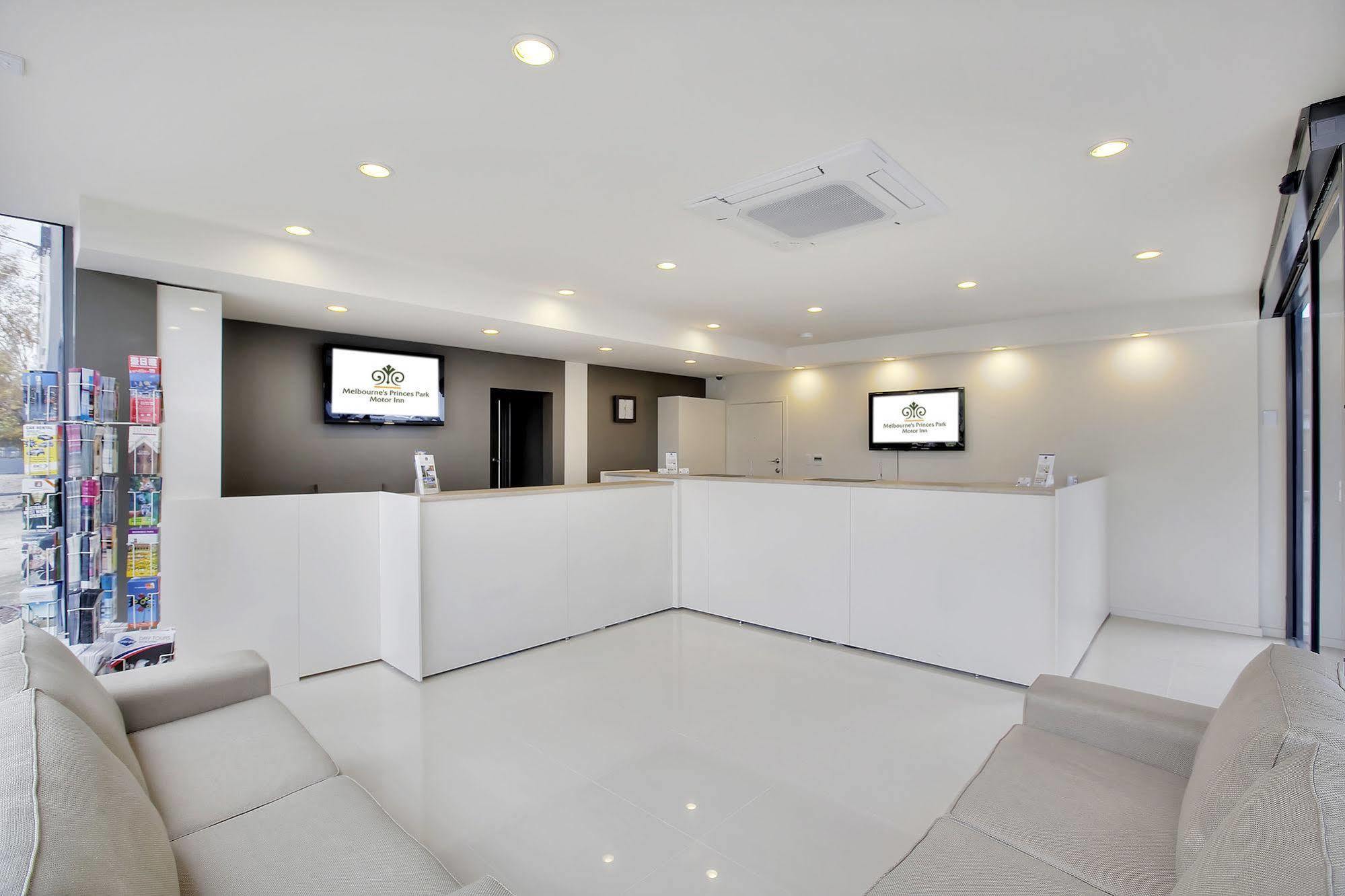 Melbourne'S Princes Park Hotel Extérieur photo