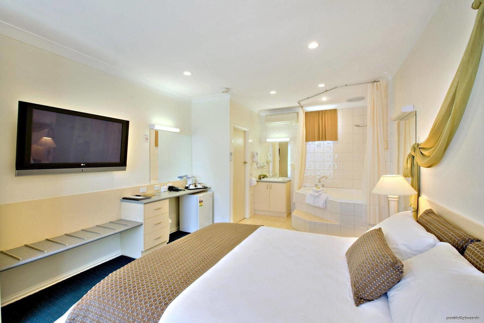 Melbourne'S Princes Park Hotel Extérieur photo