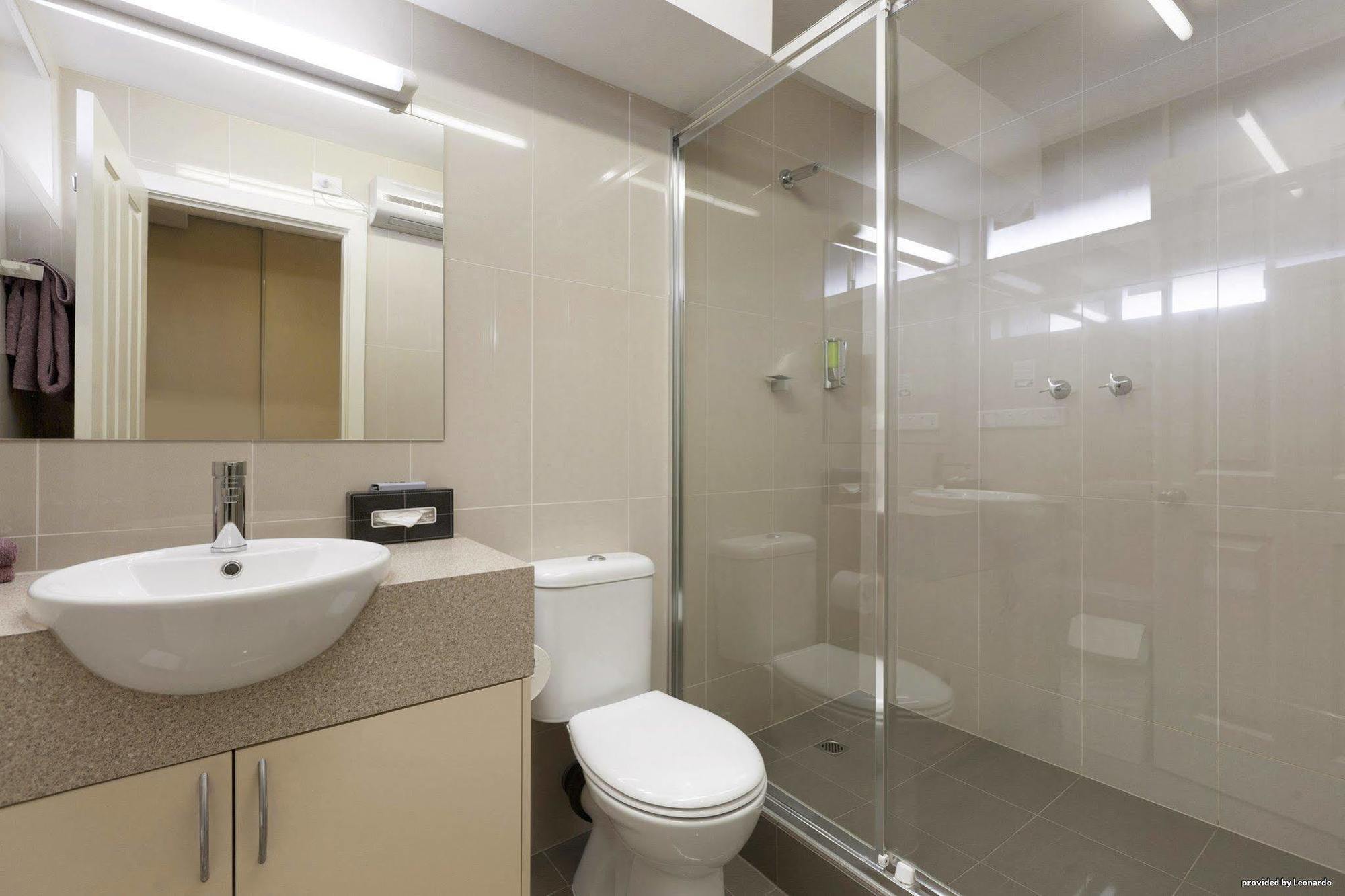 Melbourne'S Princes Park Hotel Extérieur photo