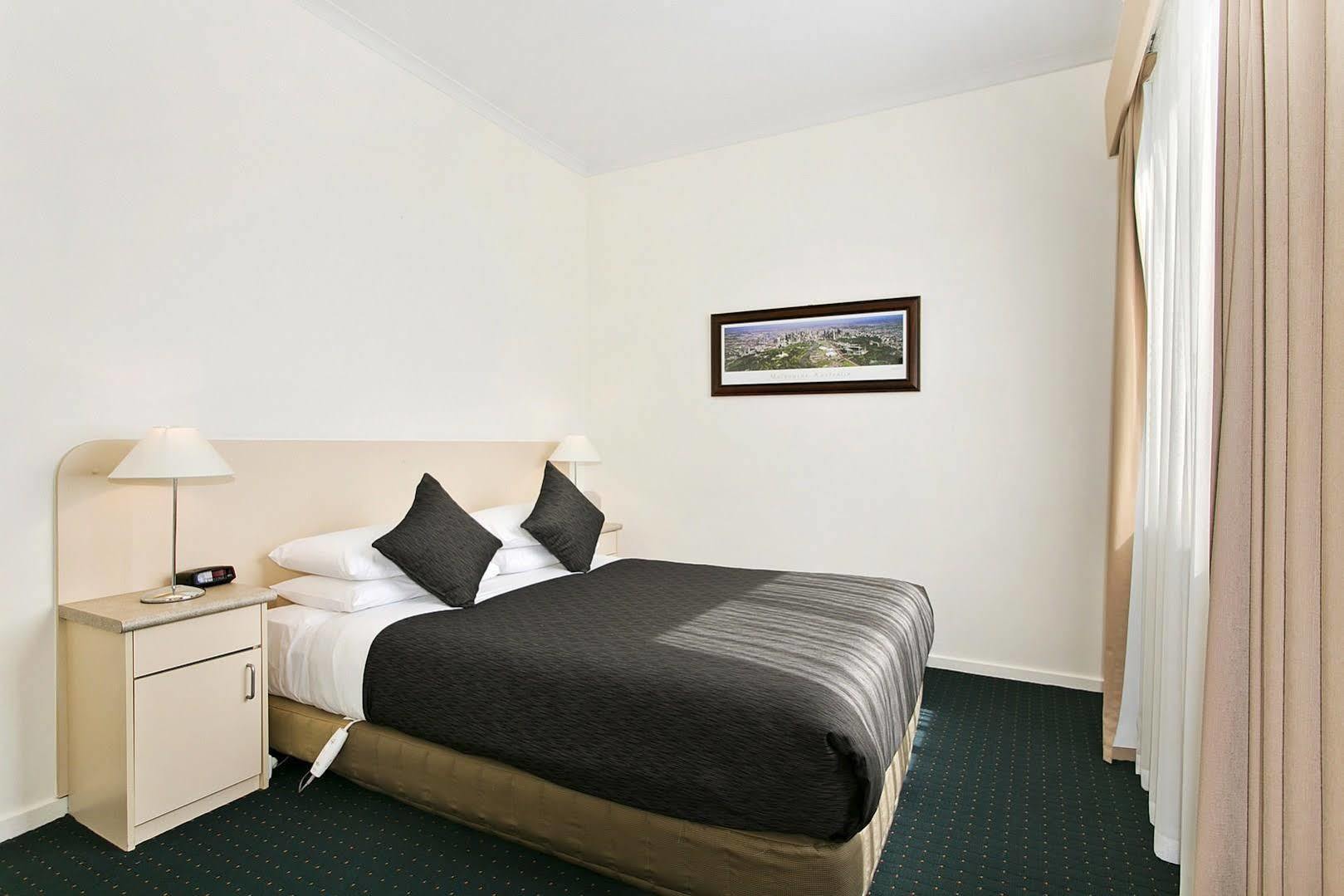 Melbourne'S Princes Park Hotel Chambre photo